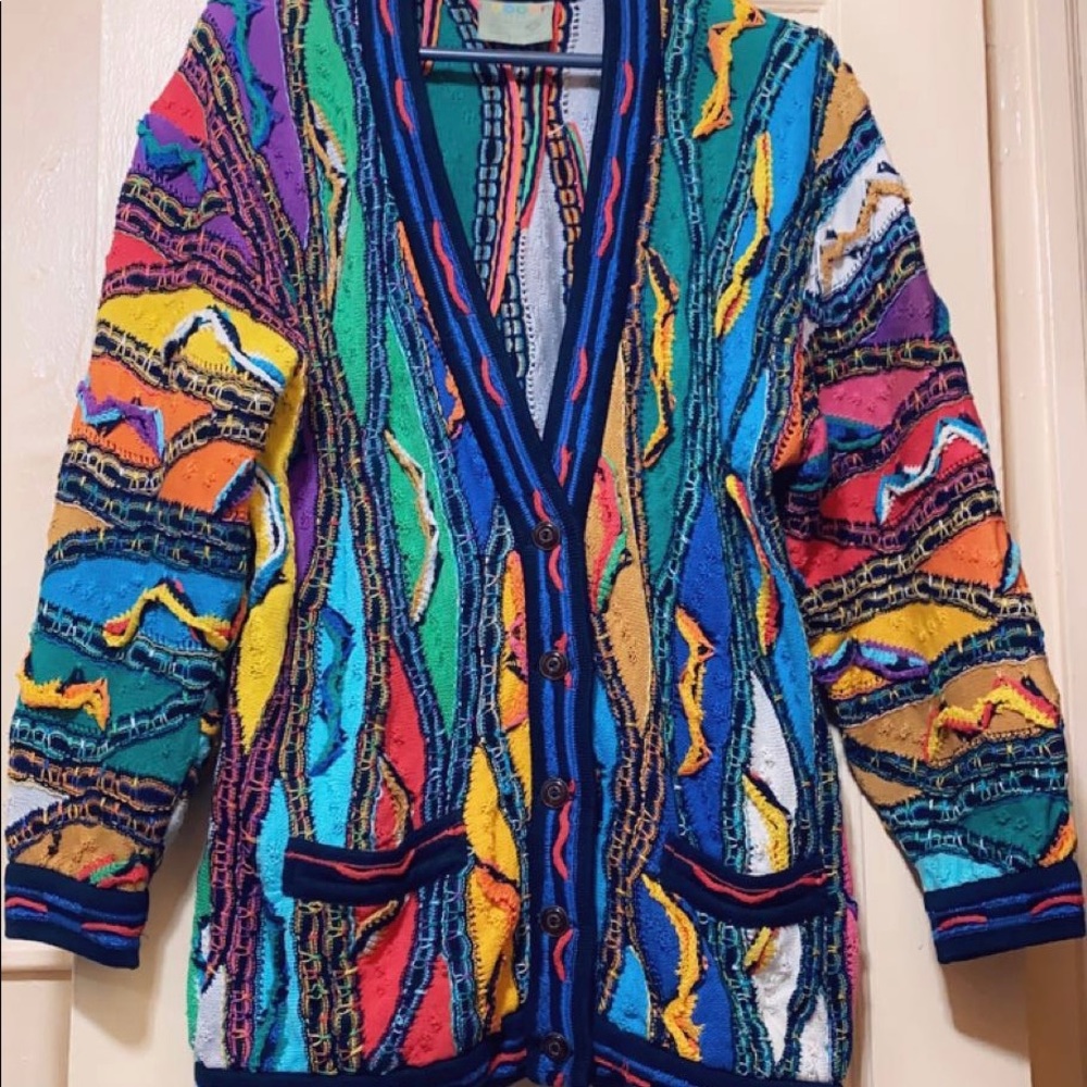 COOGI KNIT CARDIGAN SWEATER